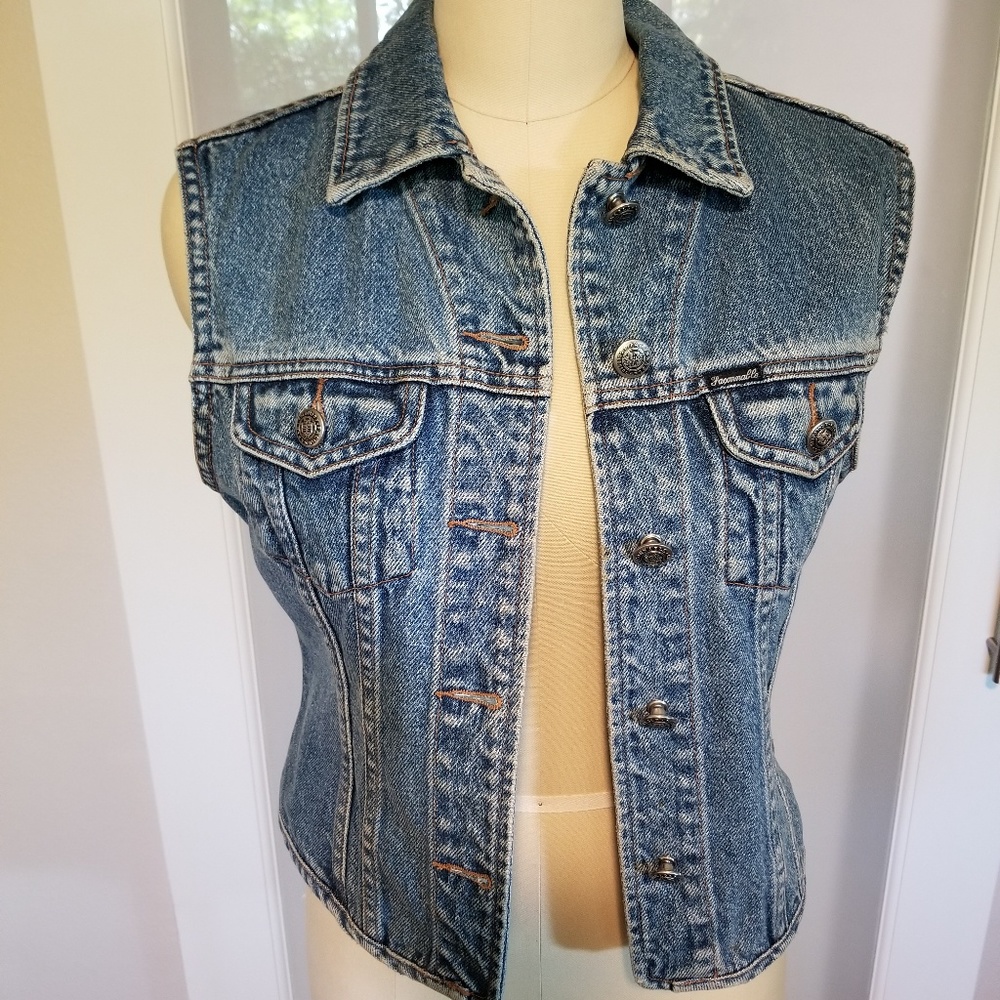 Jean Vest